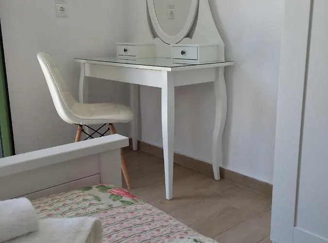 Peter's Cottage, Near Fiscardo, Kefalonia